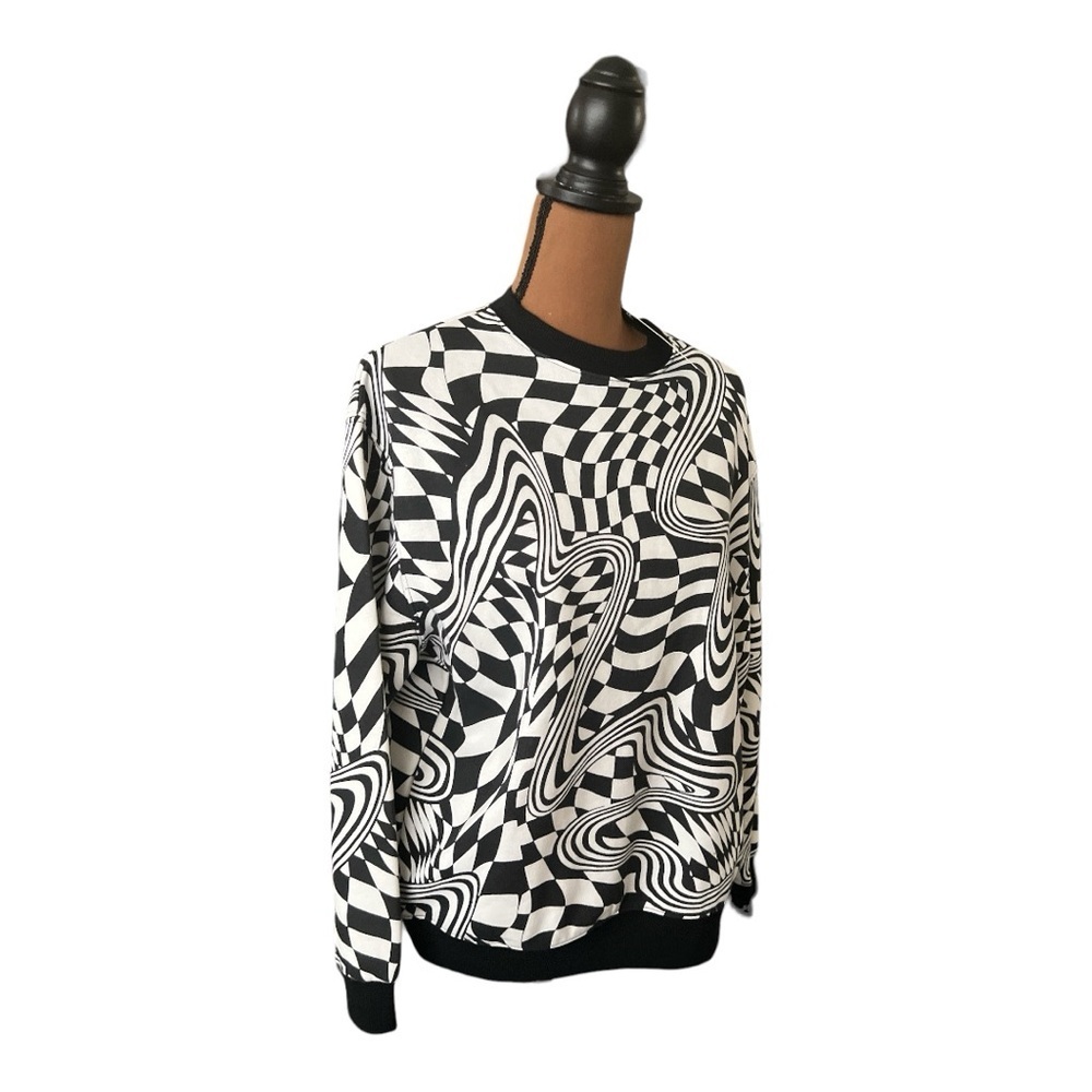 NWT Wild Fable Sweatshirt Size Small  #B19